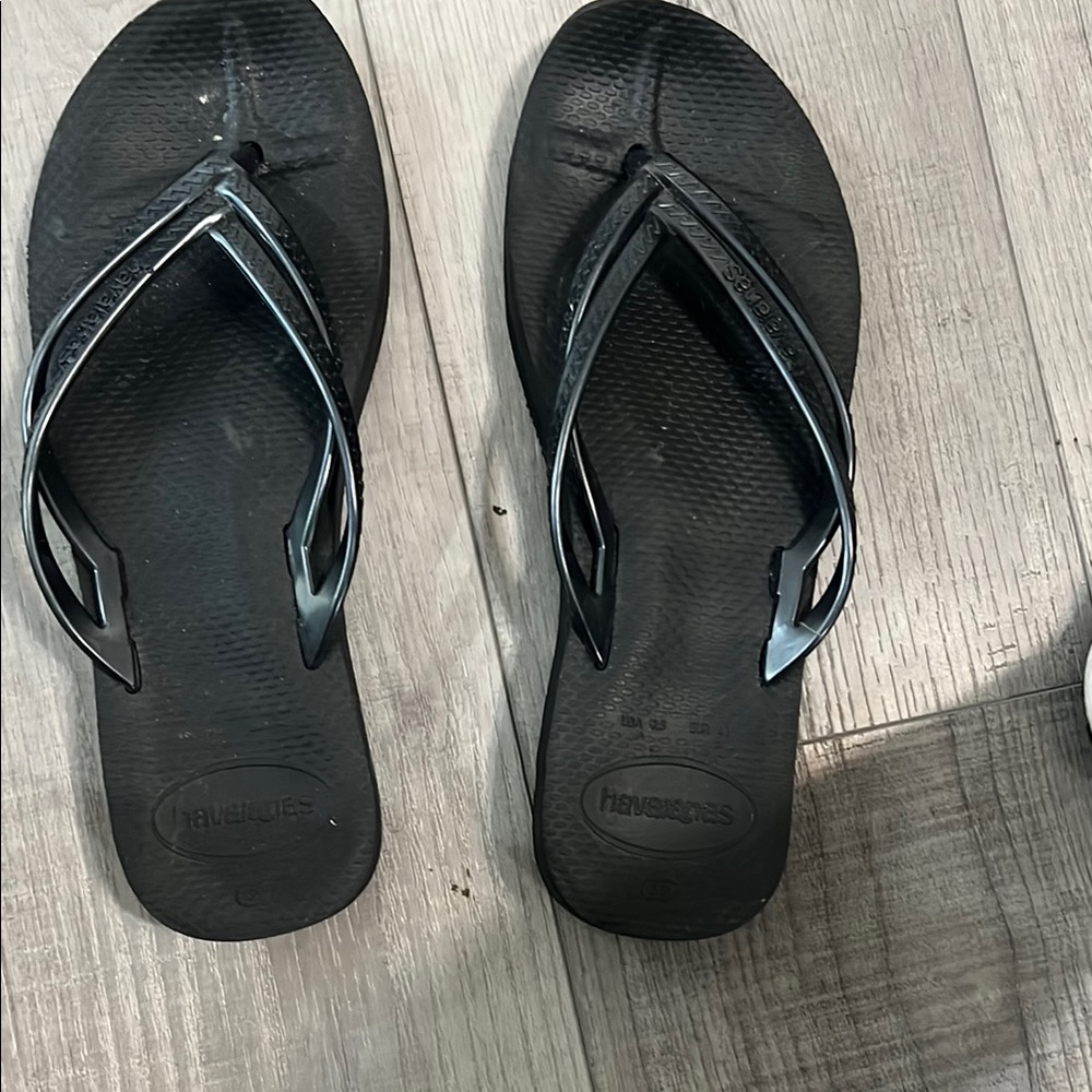 Havaianas Black Flip Flops